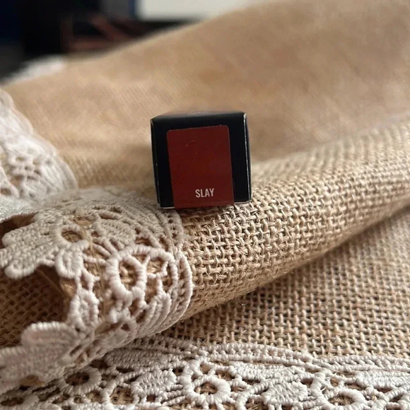 Mica Beauty Cosmetics Marvelous Matte Liquid Lip - Slay - Picture 2 of 4